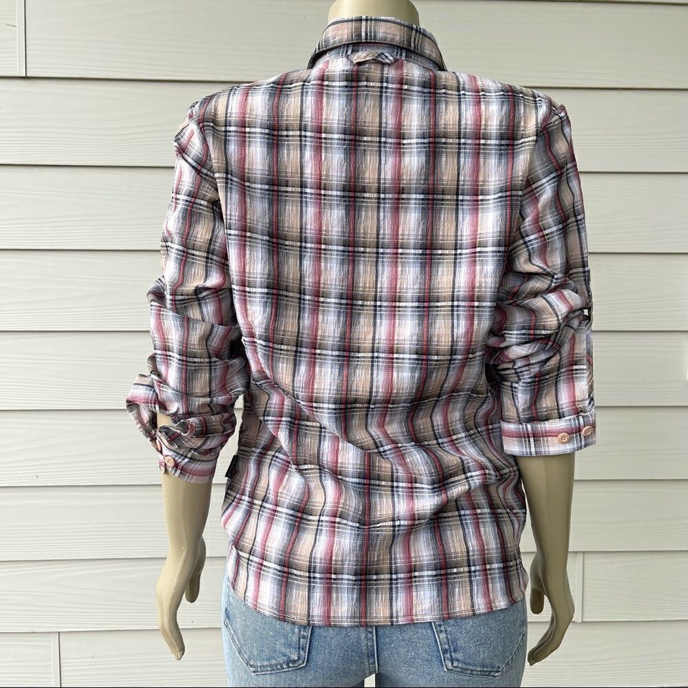 Woolrich Women’s Multicolored Plaid Button Up Shirt - Size Medium - Picture 3 of 10
